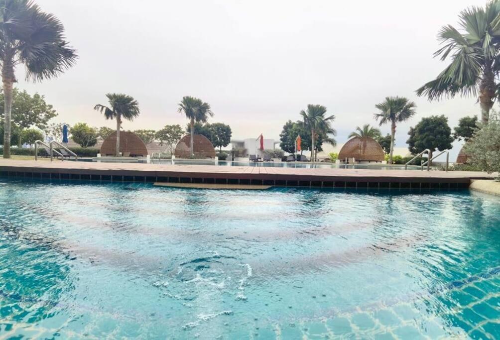 C0704 Almas Suite Seaview & Netflix Stay Nusajaya  Buitenkant foto